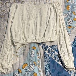 White long sleeve crop top